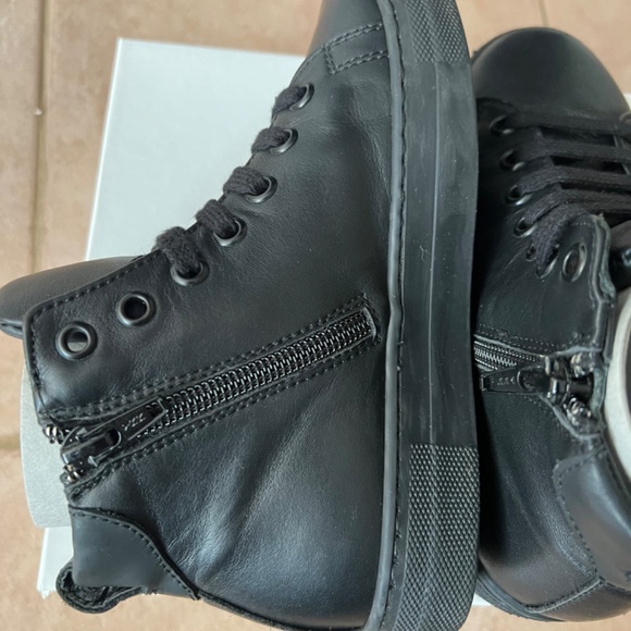 Moschino Logo High-top Sneaker Kids Size IT 31 US 13 - Picture 8 of 9